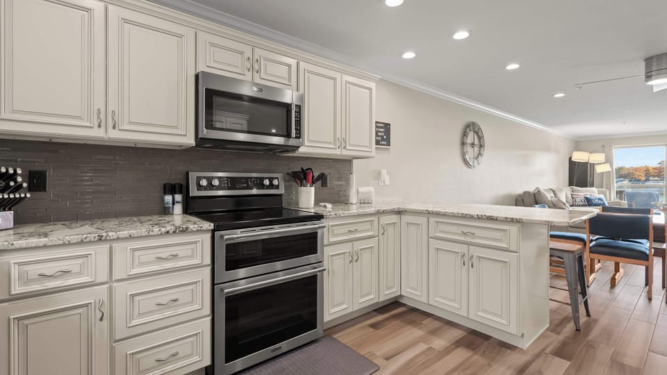 The open kitchen is well equipped for an unforgettable getaway​