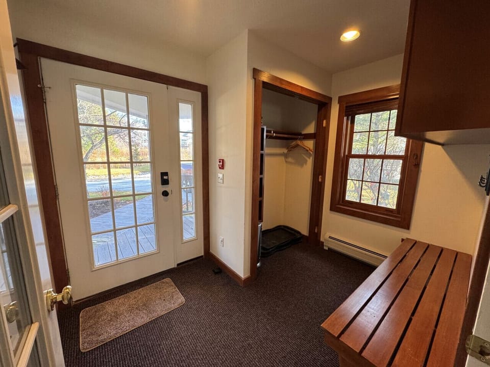 Entryway- Mudroom