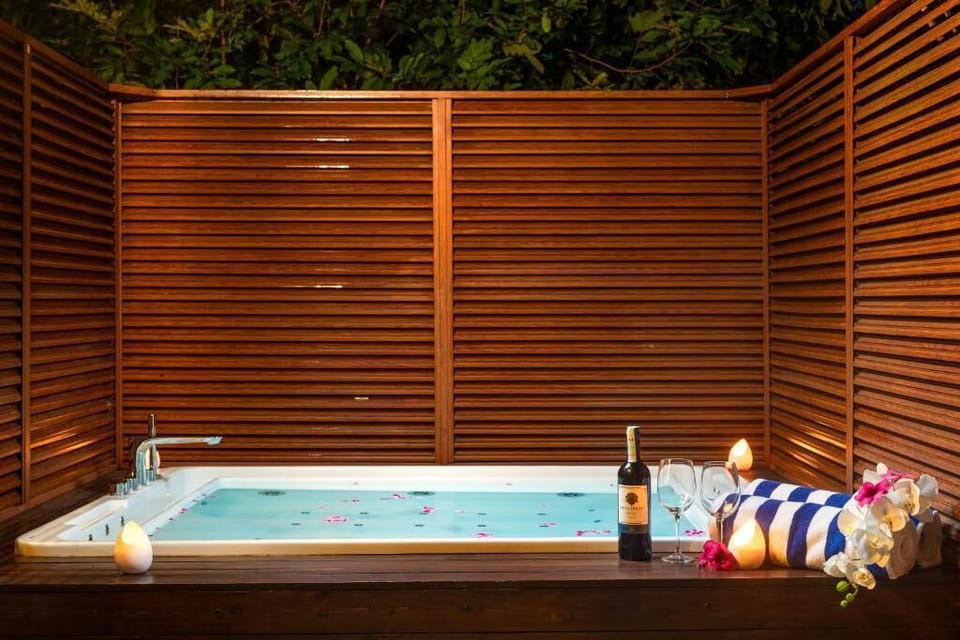 Private spa tub