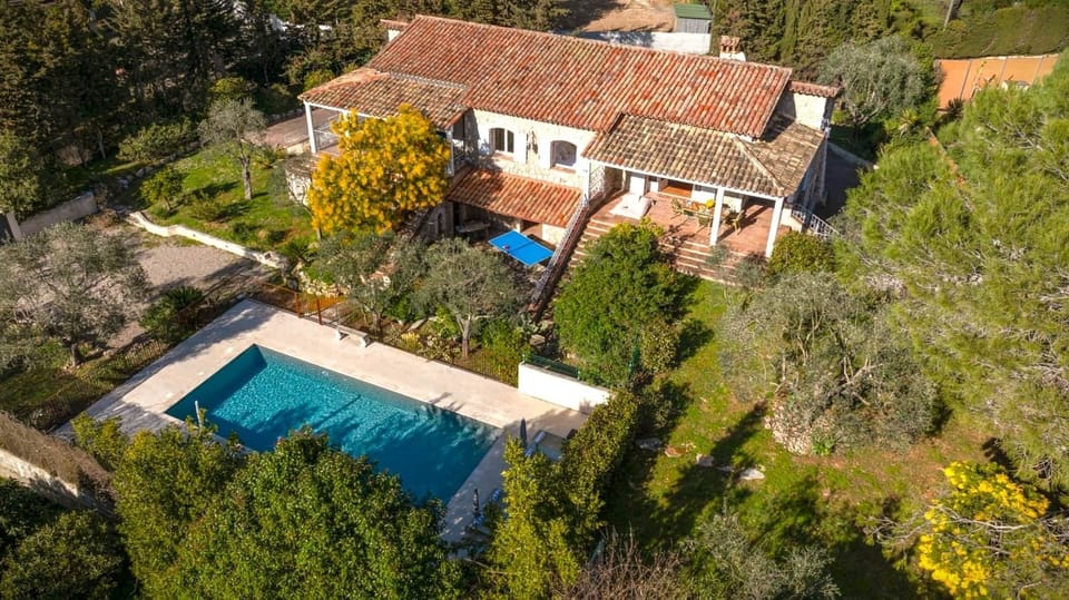 View of Villa Lou San Peyre