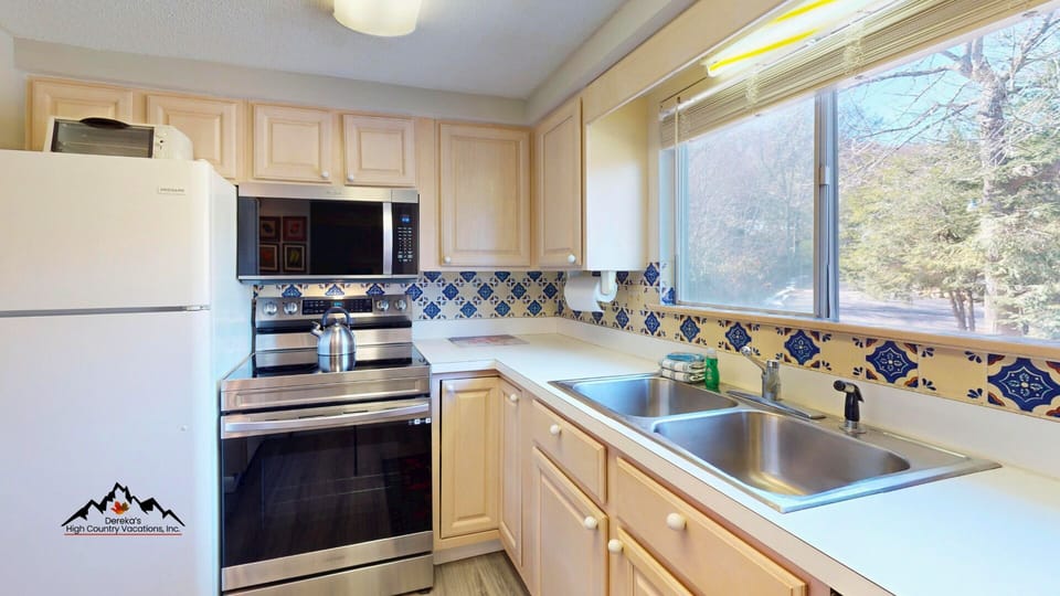 Kitchen with new Oven, Stove, & Microwave