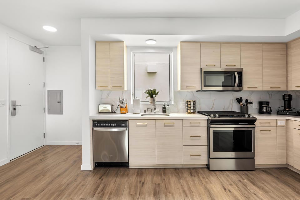 A professional-grade kitchen ready for your Santa Monica culinary adventures