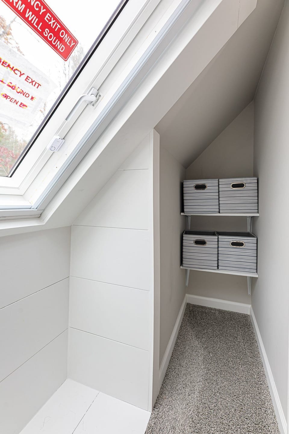 Handy storage nook w/ shelving, perfect for keeping things organized.