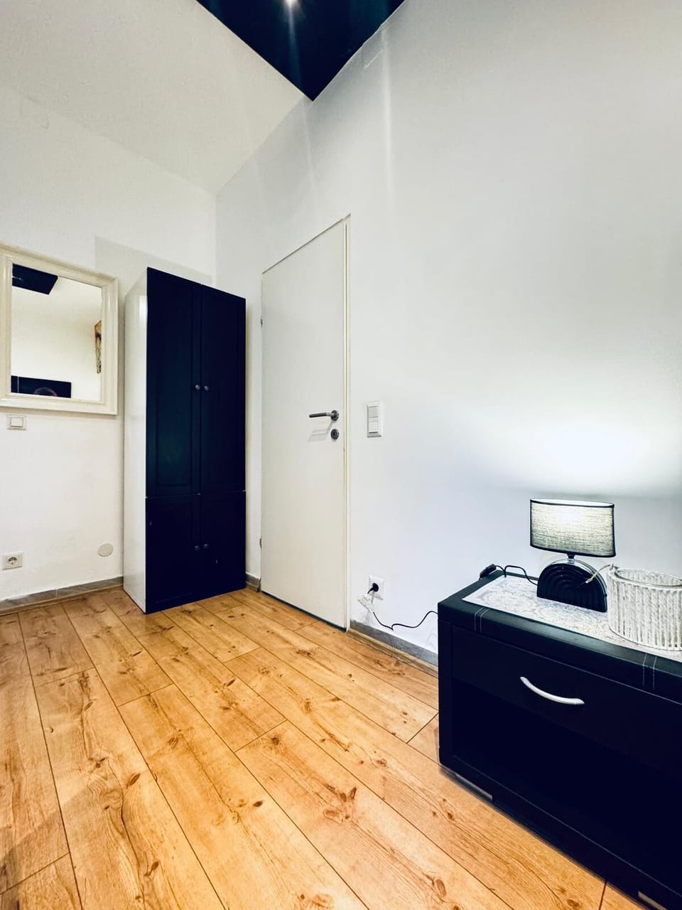 Basic Studio | Exterior