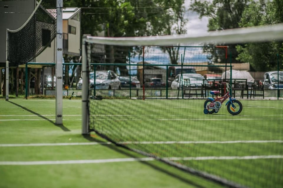 Tennis court
