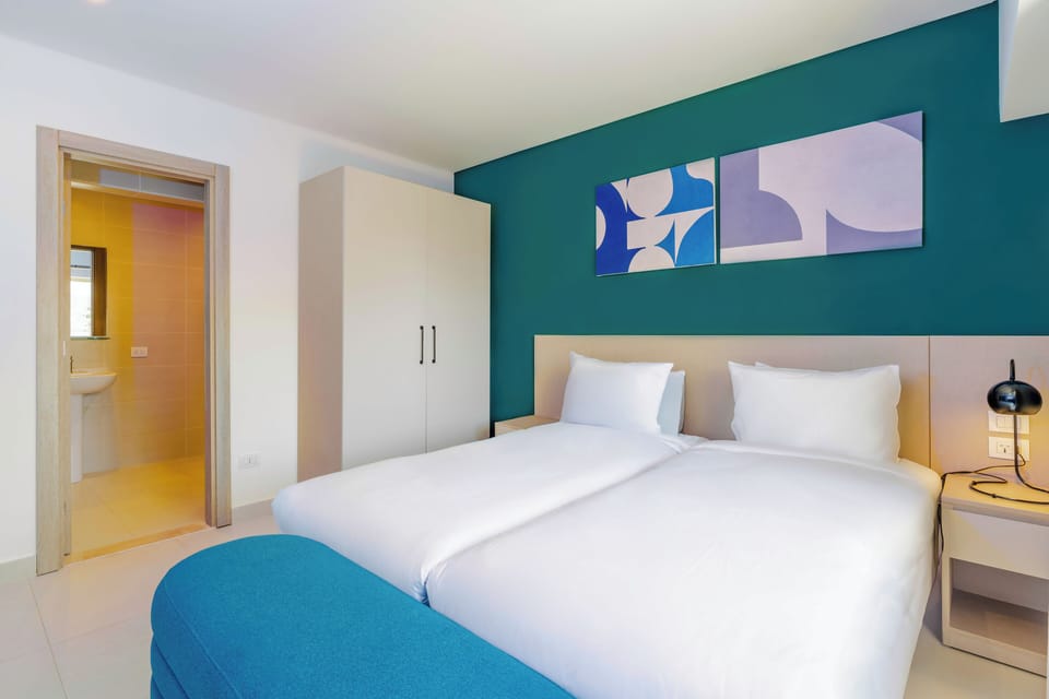Apartment, Balcony, City View | Free WiFi, bed sheets