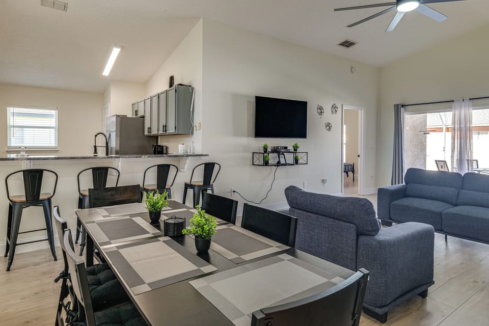 House (5 Bedrooms) | Interior