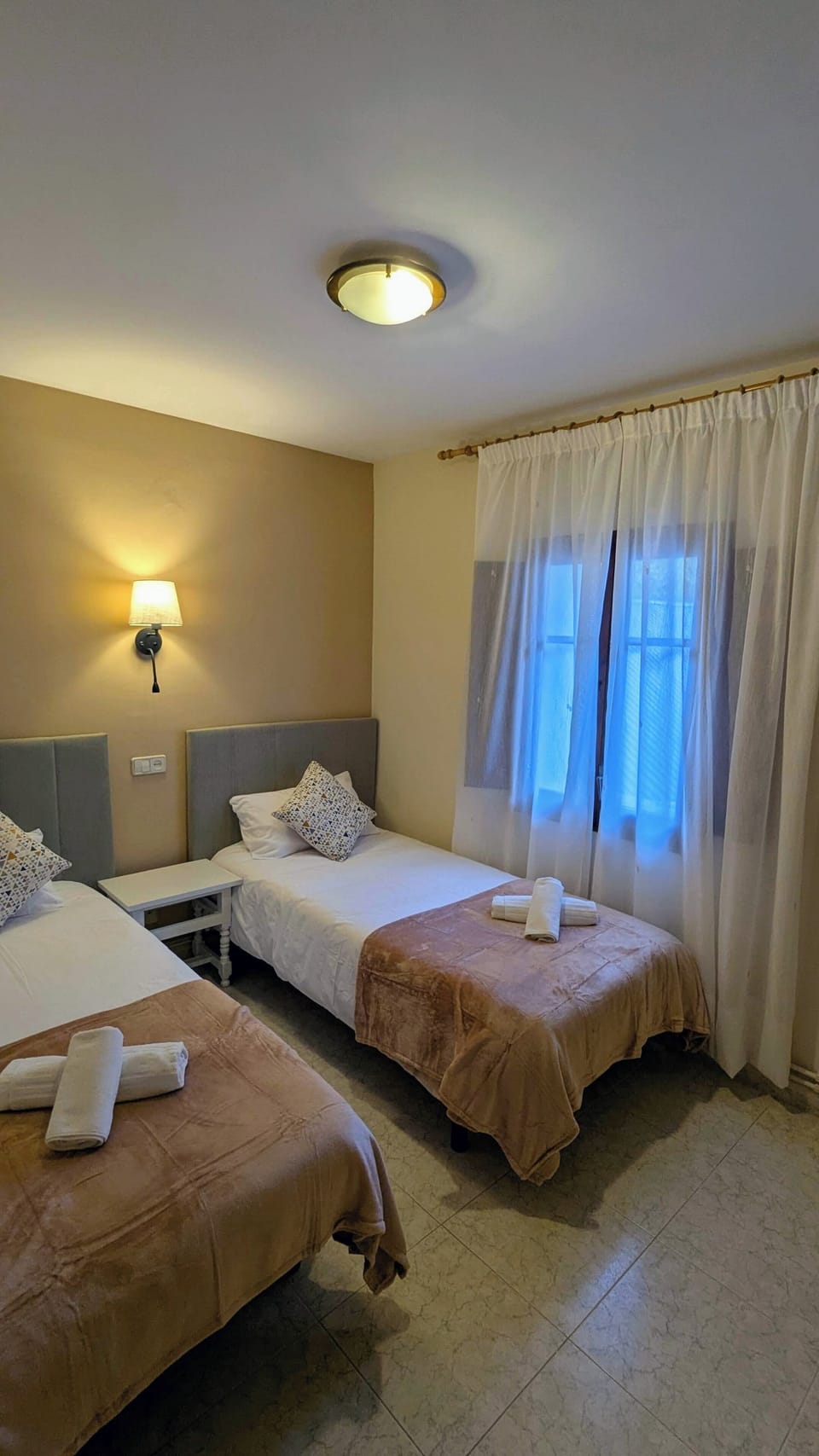 Comfort Double Room, Mountain View | Free WiFi, bed sheets