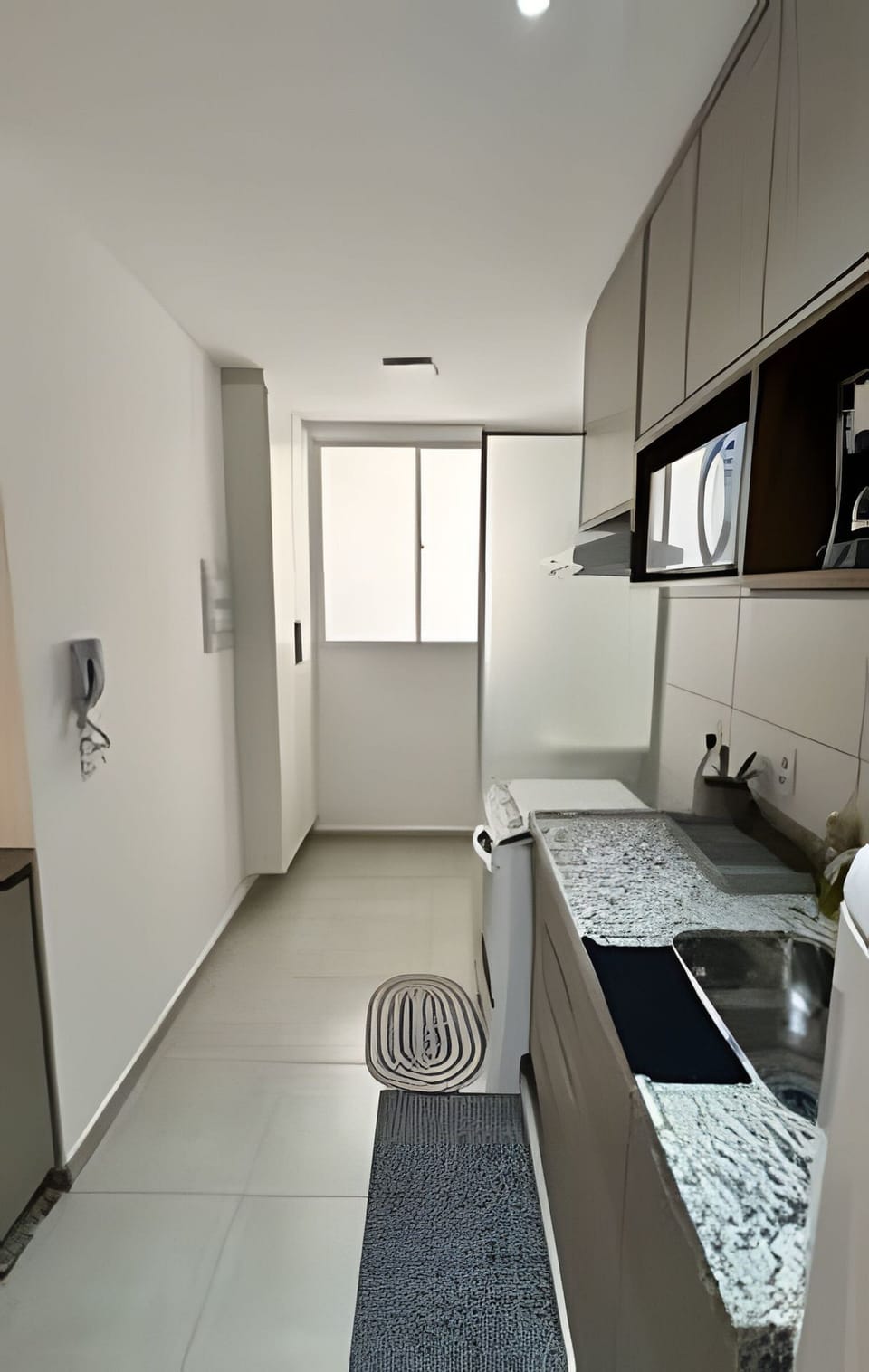 Basic Apartment | Private kitchen