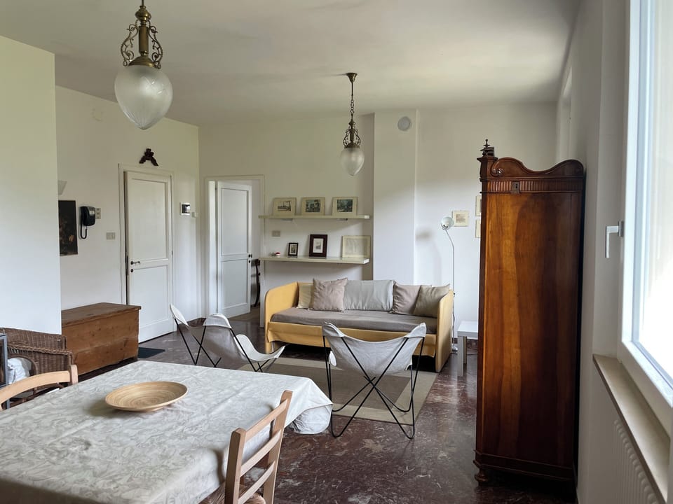 Panoramic Apartment, Hill View | Living area
