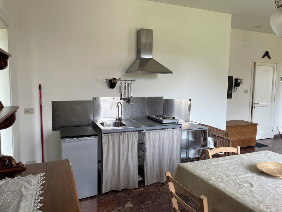 Panoramic Apartment, Hill View | Private kitchen