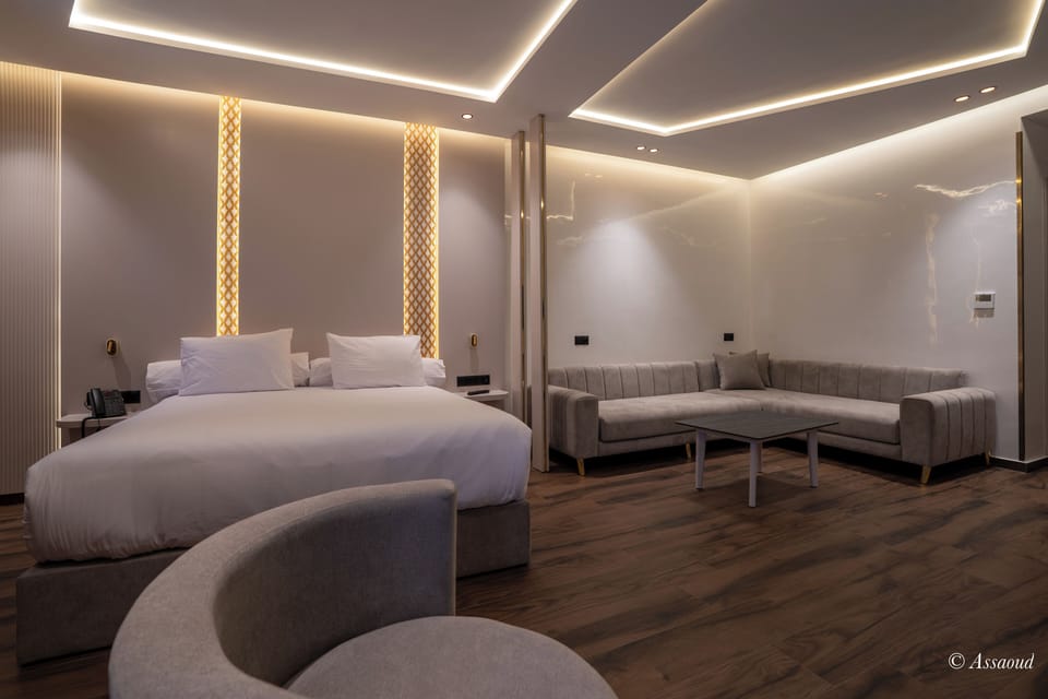 Comfort Suite, Balcony, City View | Free WiFi
