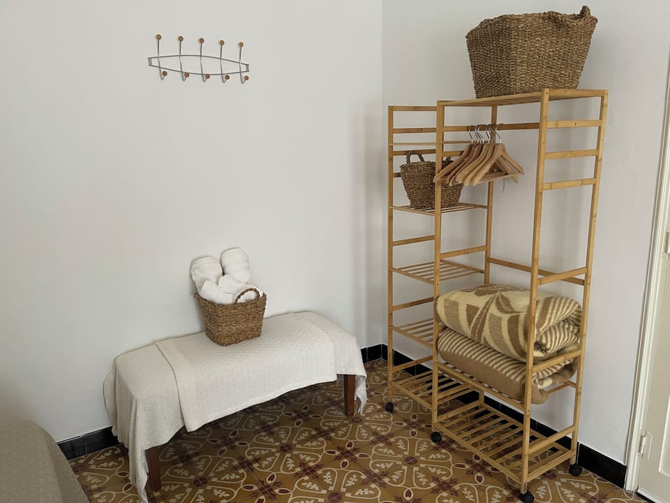 Iron/ironing board