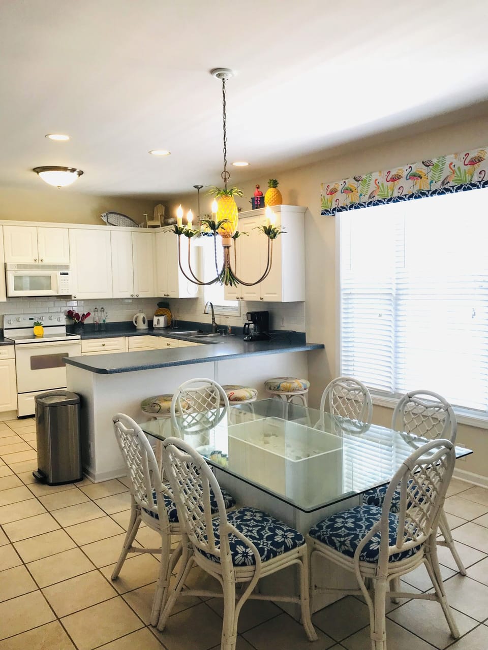 Kitchen and dining area