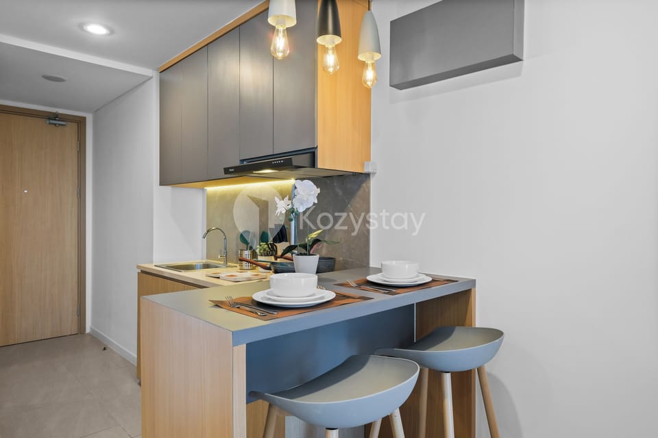 Apartment, 1 Bedroom, City View | Dining room
