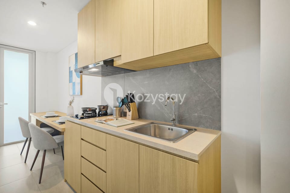 Apartment, 1 Bedroom, City View | Private kitchen | Full-size fridge, microwave, stovetop, rice cooker
