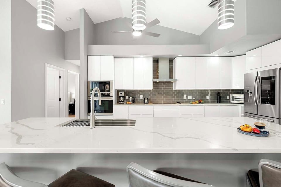 Large Kitchen Island with Lots of Additional Seating