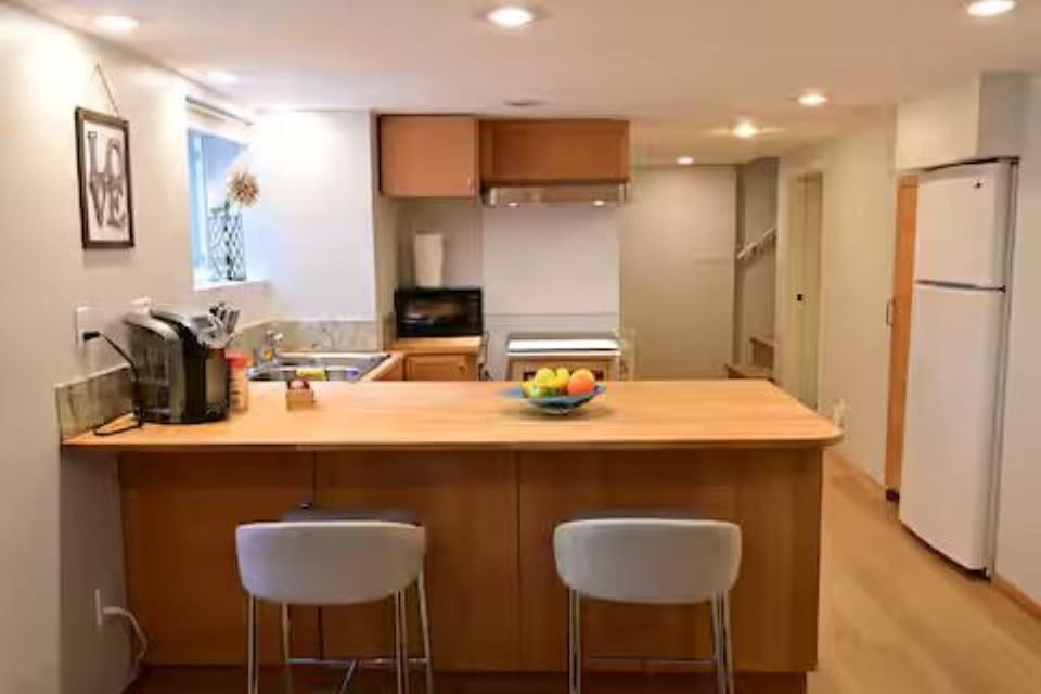 Kitchen Island with 2 chairs
