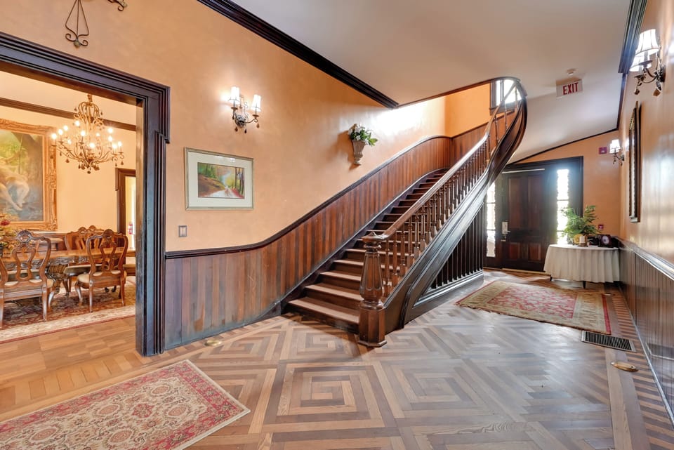 Stairs to 2nd Floor