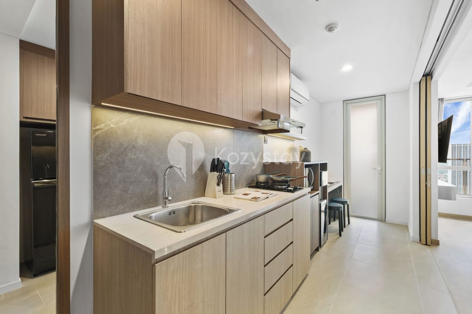 Apartment, 1 Bedroom, City View | Private kitchen | Full-size fridge, microwave, stovetop, rice cooker