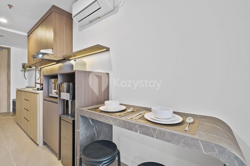 Apartment, 1 Bedroom, City View | Dining room