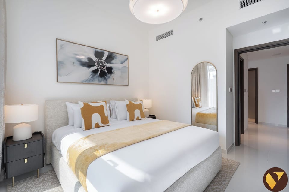 Luxury Apartment, Balcony, Beach View | Egyptian cotton sheets, premium bedding, in-room safe