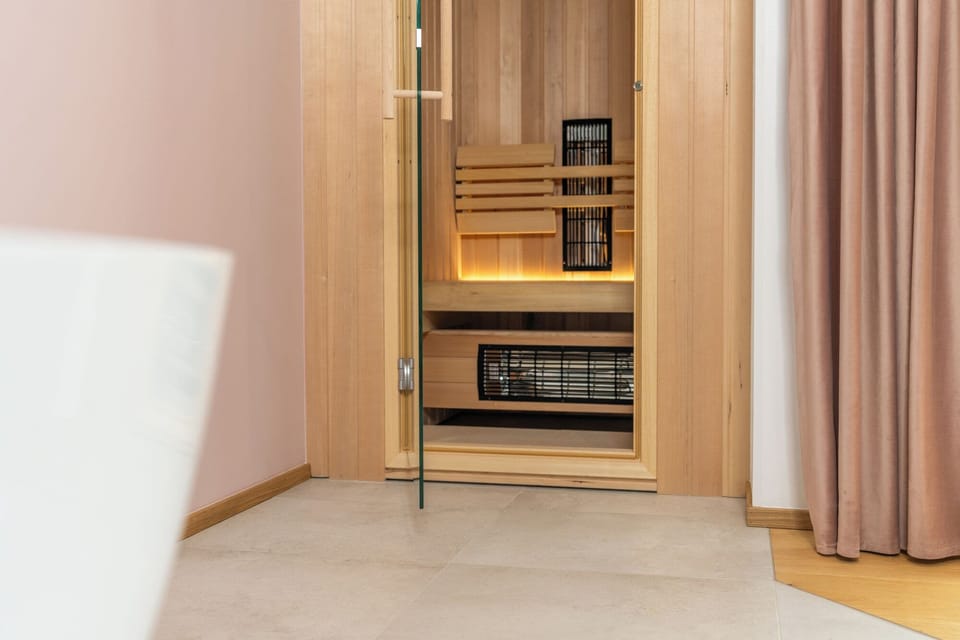Deluxe Double Room, Balcony, Mountain View | In-room safe, blackout drapes, soundproofing