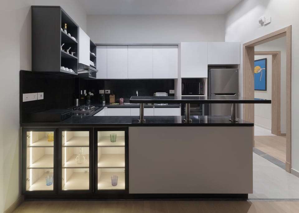 Apartment, 2 Bedrooms, Garden View | Private kitchen | Fridge, microwave, stovetop