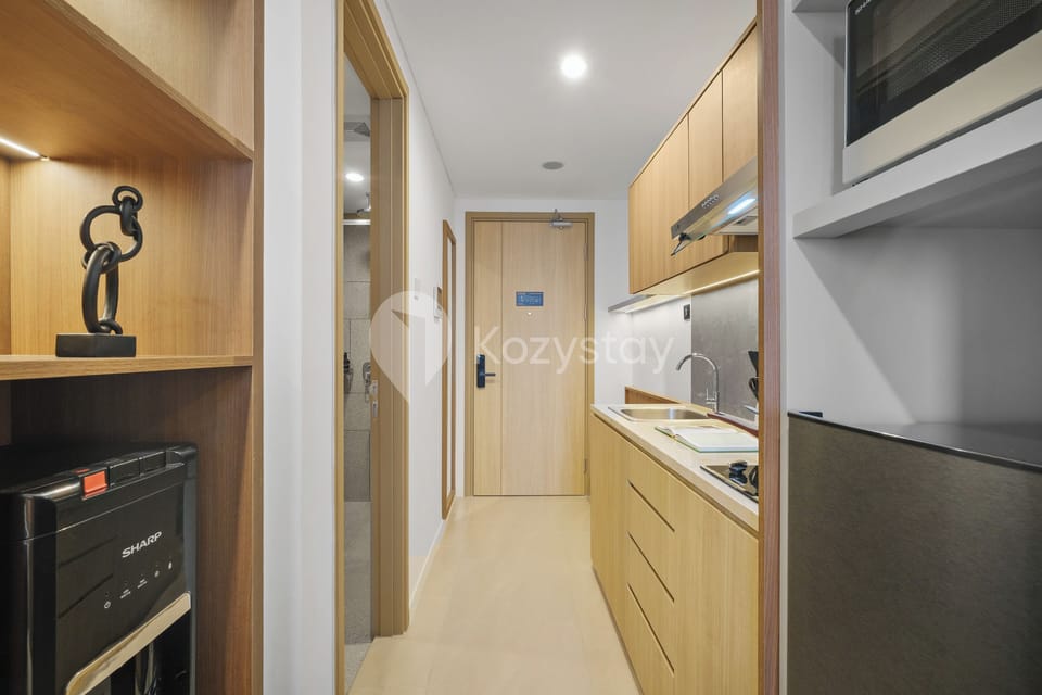 Apartment, 1 Bedroom, City View | Private kitchen | Full-size fridge, microwave, stovetop, rice cooker