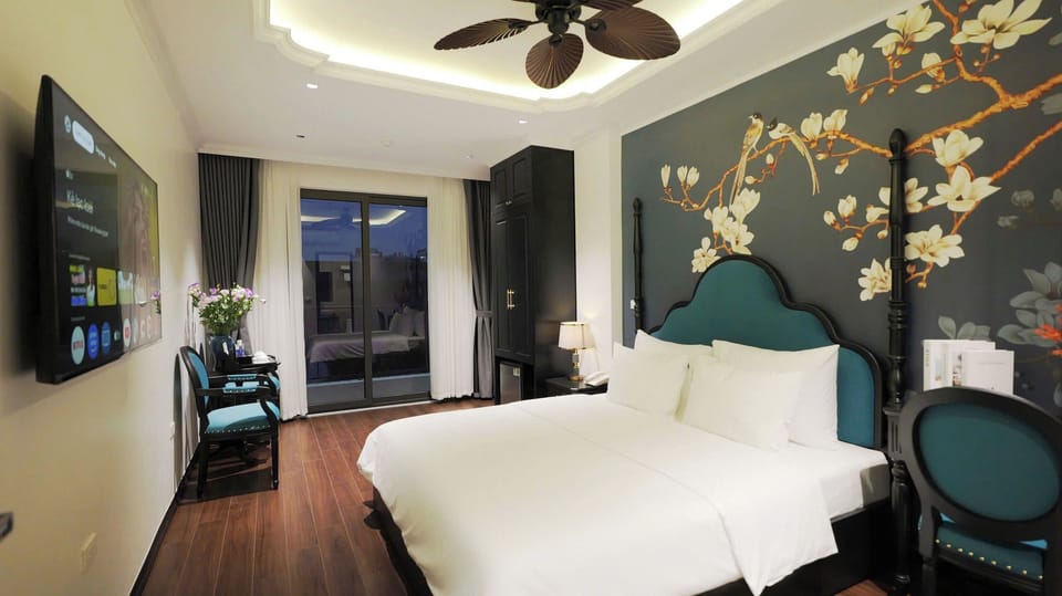Superior Double Room, Balcony, City View | Minibar, desk, laptop workspace, soundproofing