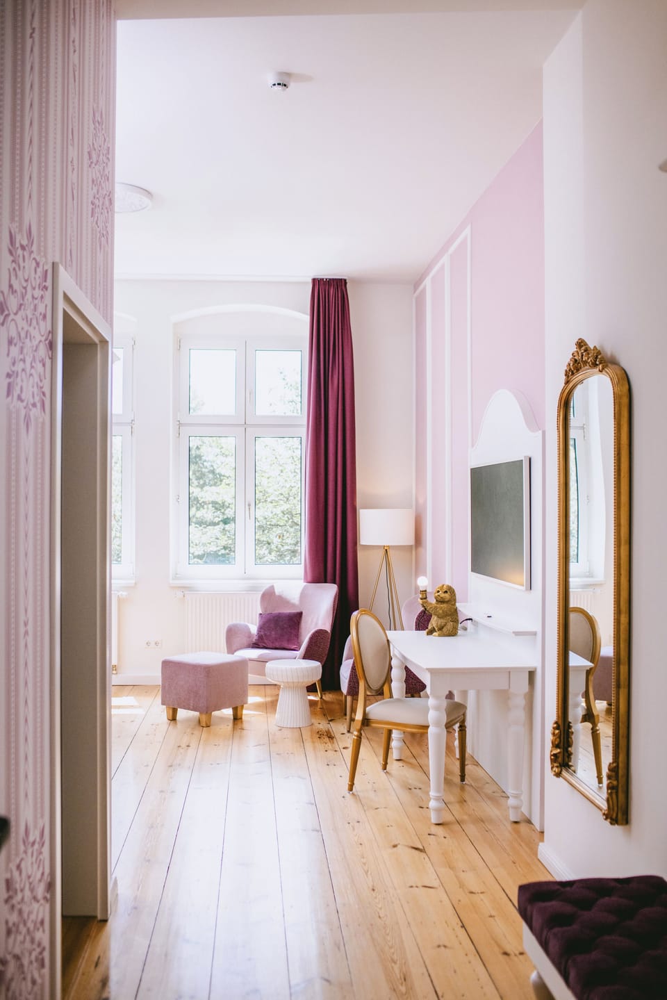 Comfort Double Room | In-room safe, desk, laptop workspace, blackout drapes