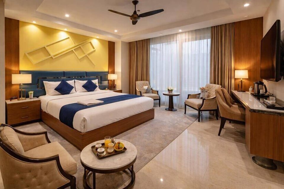 Deluxe Room, 1 Bedroom, Balcony, City View | Premium bedding, down comforters, memory foam beds, in-room safe