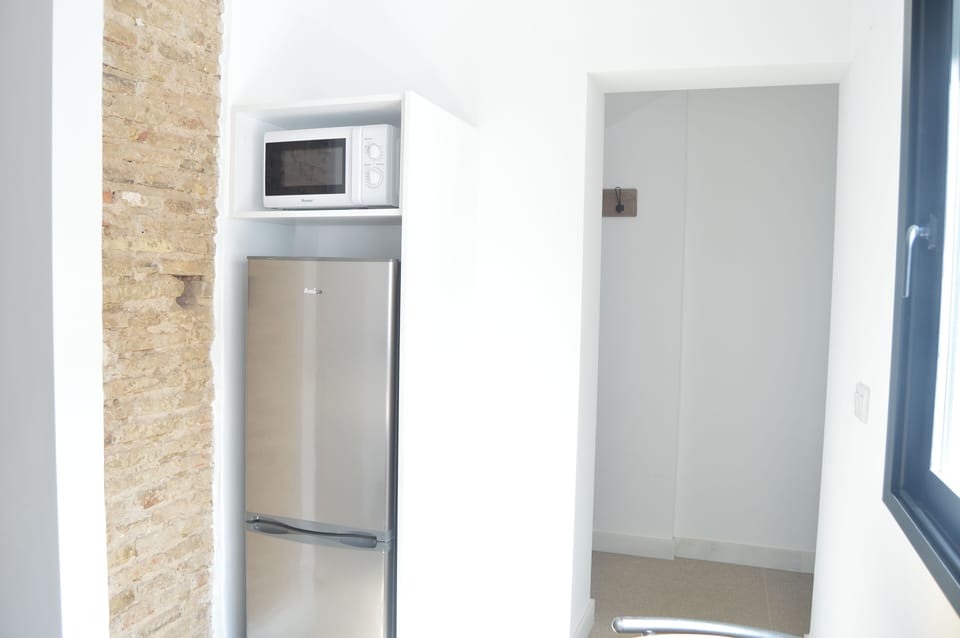 Superior Studio | Private kitchen | Full-size fridge, microwave, stovetop, espresso maker