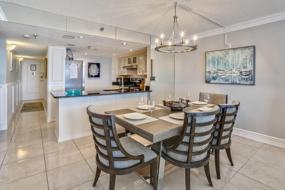Condo, Multiple Beds (Sand Castle II - #2601 and #2602) | Dining