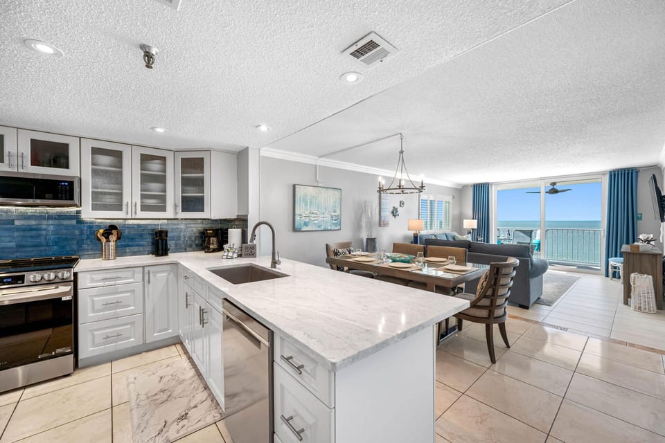 Condo, Multiple Beds (Sand Castle II - #2601 and #2602) | Private kitchen