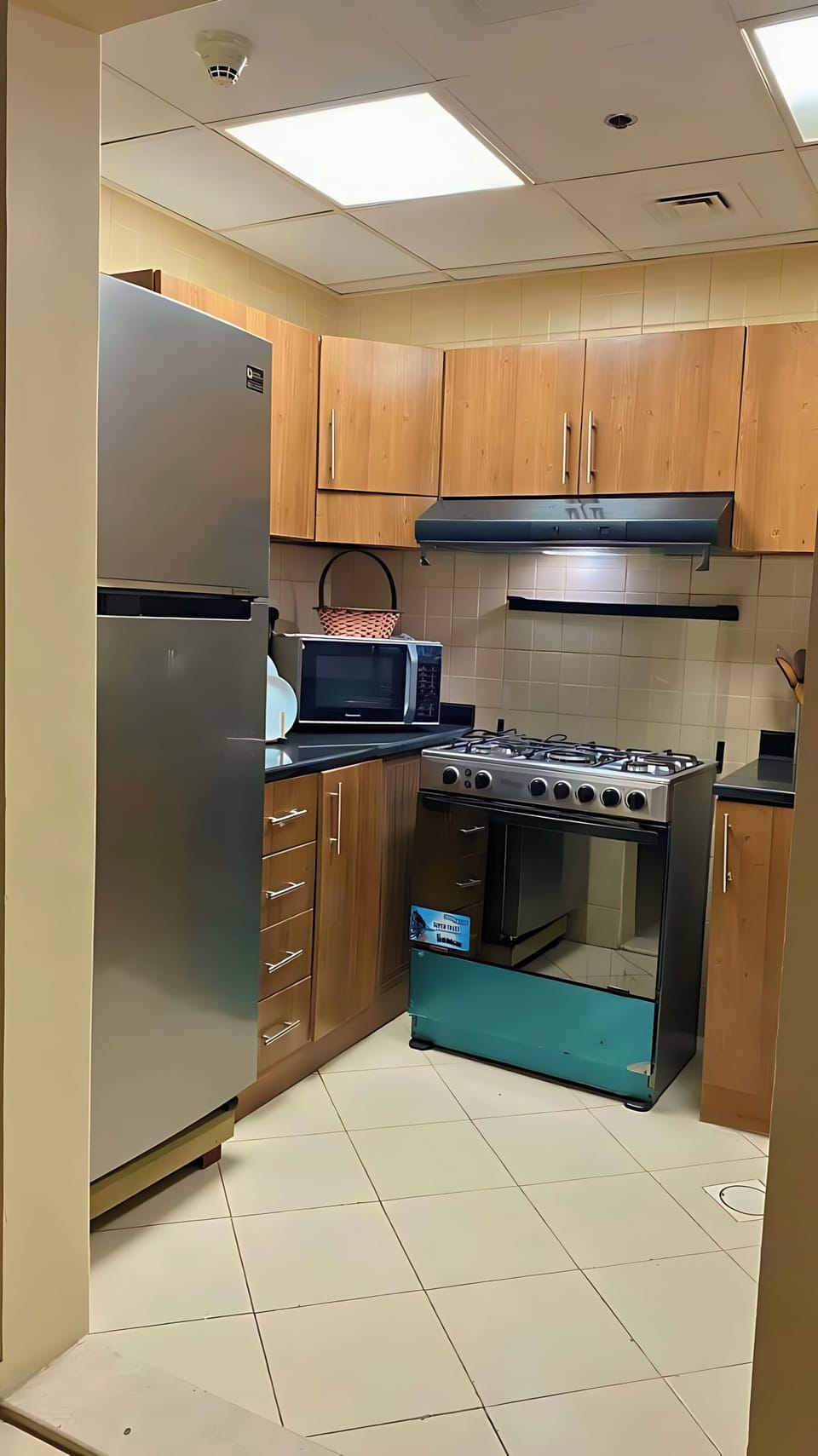 Superior Apartment, Balcony, City View | Private kitchen | Full-size fridge, microwave, oven, cookware/dishes/utensils