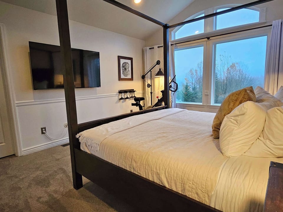 Duel adjusting King bed