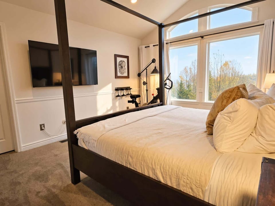 The bedroom suite has a king bed with independent remote adjustment