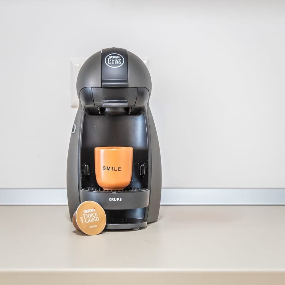 Morning motivation – Your perfect coffee awaits with the Dolce Gusto machine and a selection of pods.