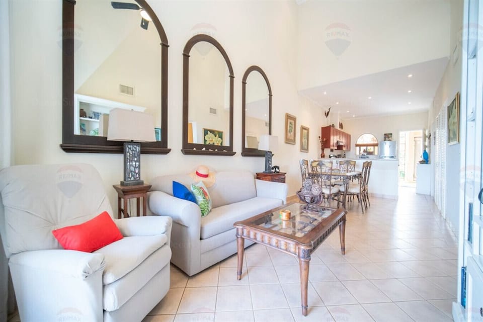 Elegant and modern, comfortably spend your downtime in our living quarters to catch up on quality time with your group or your favorite TV shows.