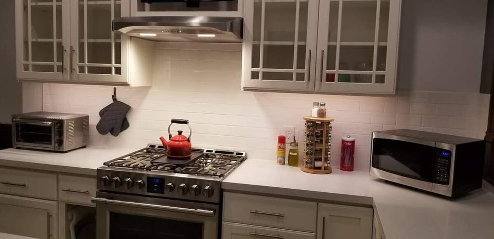 Spices/cooking oil provided in the kitchen 