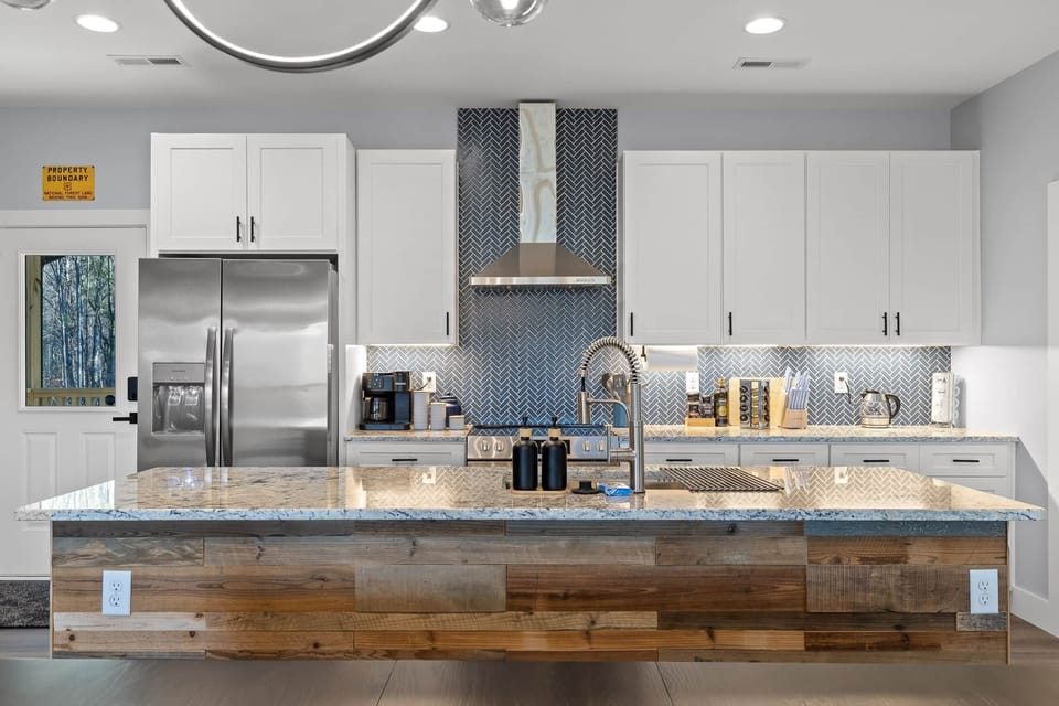 Fully stocked Kitchen