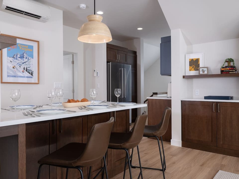 Kitchen Island with seating