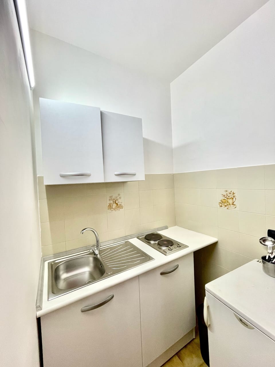 Standard Studio, 1 Double Bed | Private kitchen