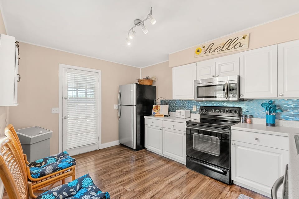 Fully equipped kitchen with everything you need to prepare your favorite meals!