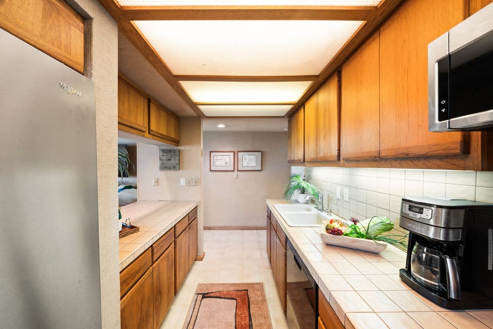 Clean and functional kitchen layout perfect for vacation cooking