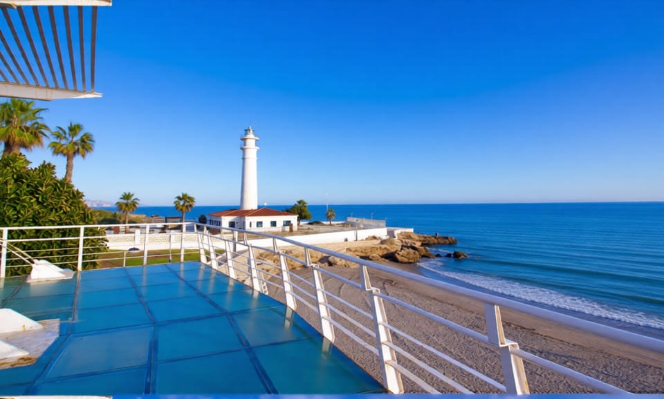 Torrox Costa%27s long promenade