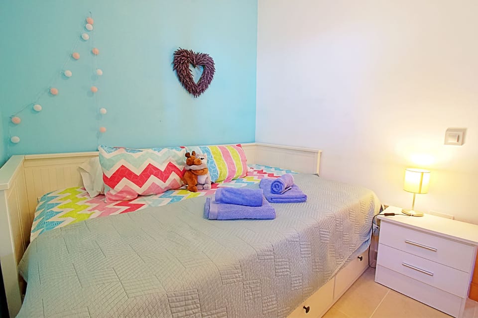 Castillo Bajo apartment %2D Double bedroom