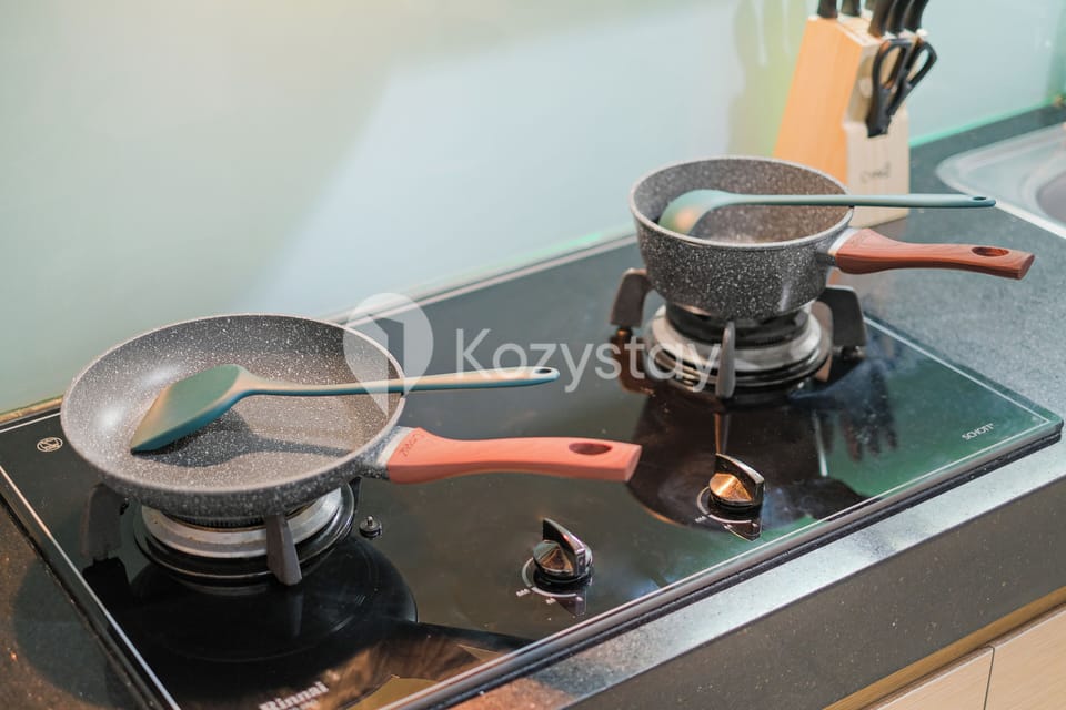 Apartment, 2 Bedrooms, City View | Private kitchen | Full-size fridge, microwave, stovetop, rice cooker