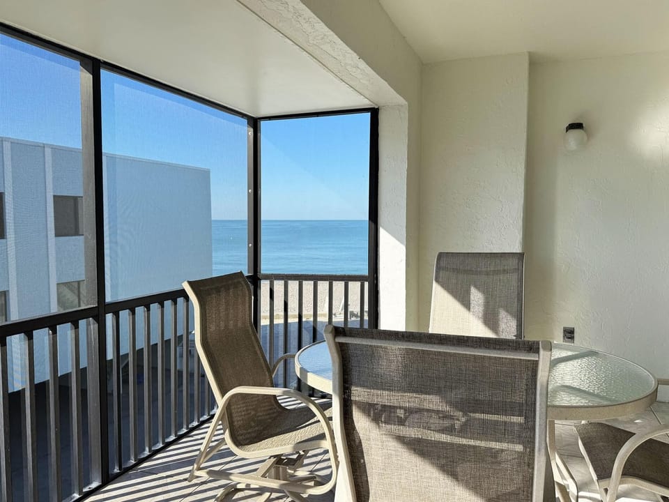 La Coquina Gulf-Front – Beach, Pool & Sunset Views (5883)